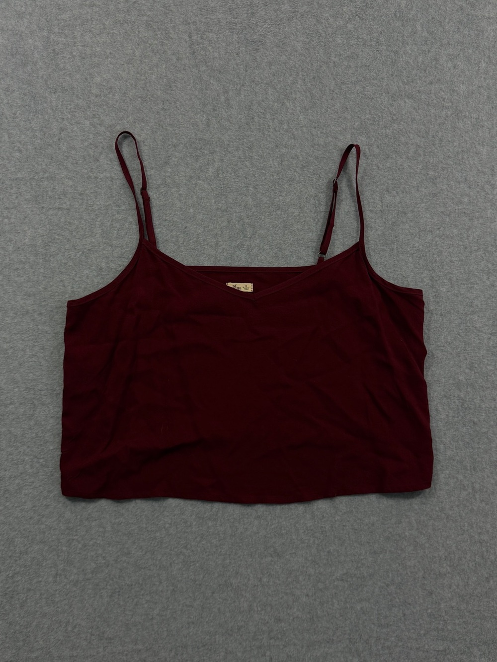 2010’s Y2K Hollister Maroon V Neck Cami Top Size Medium